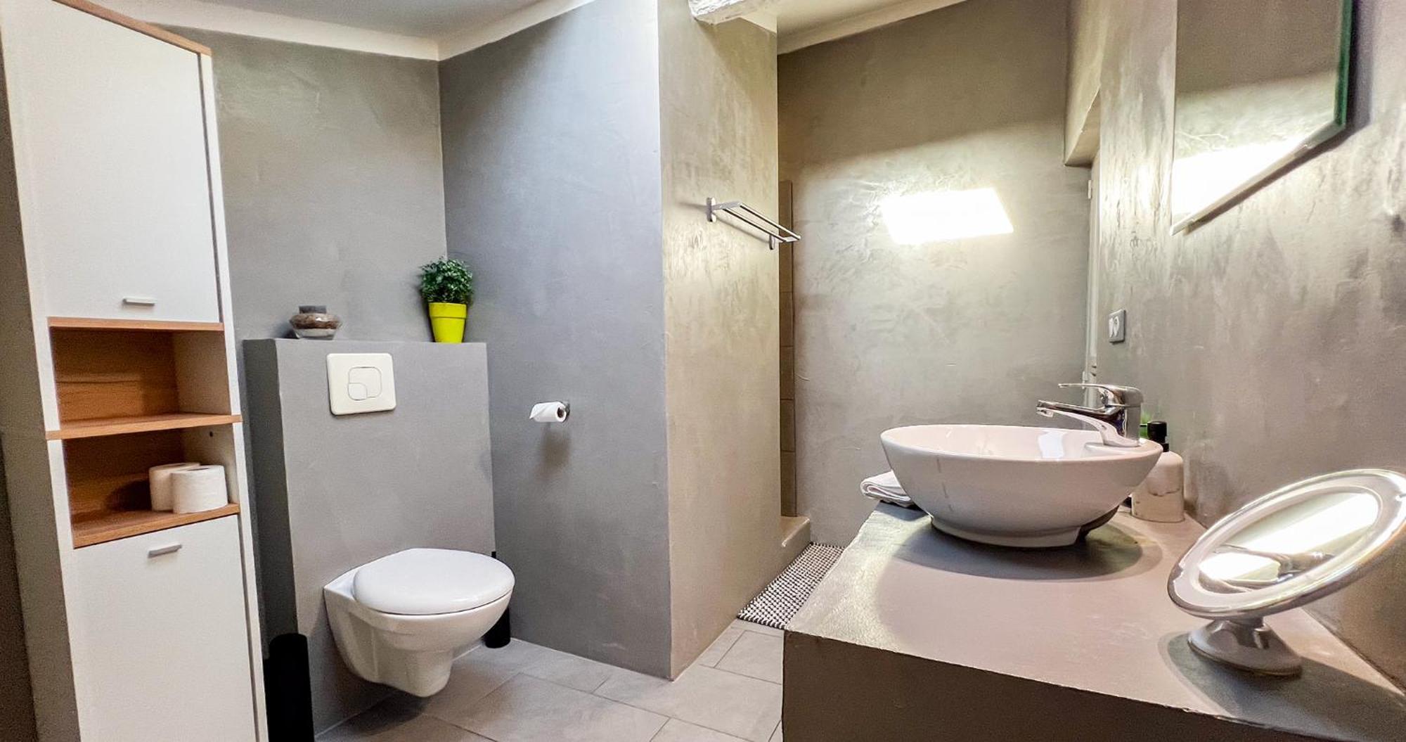 Апартаменты Ac - Private Exterior - Au Pied Du Palais Des Papes! Авиньон Экстерьер фото