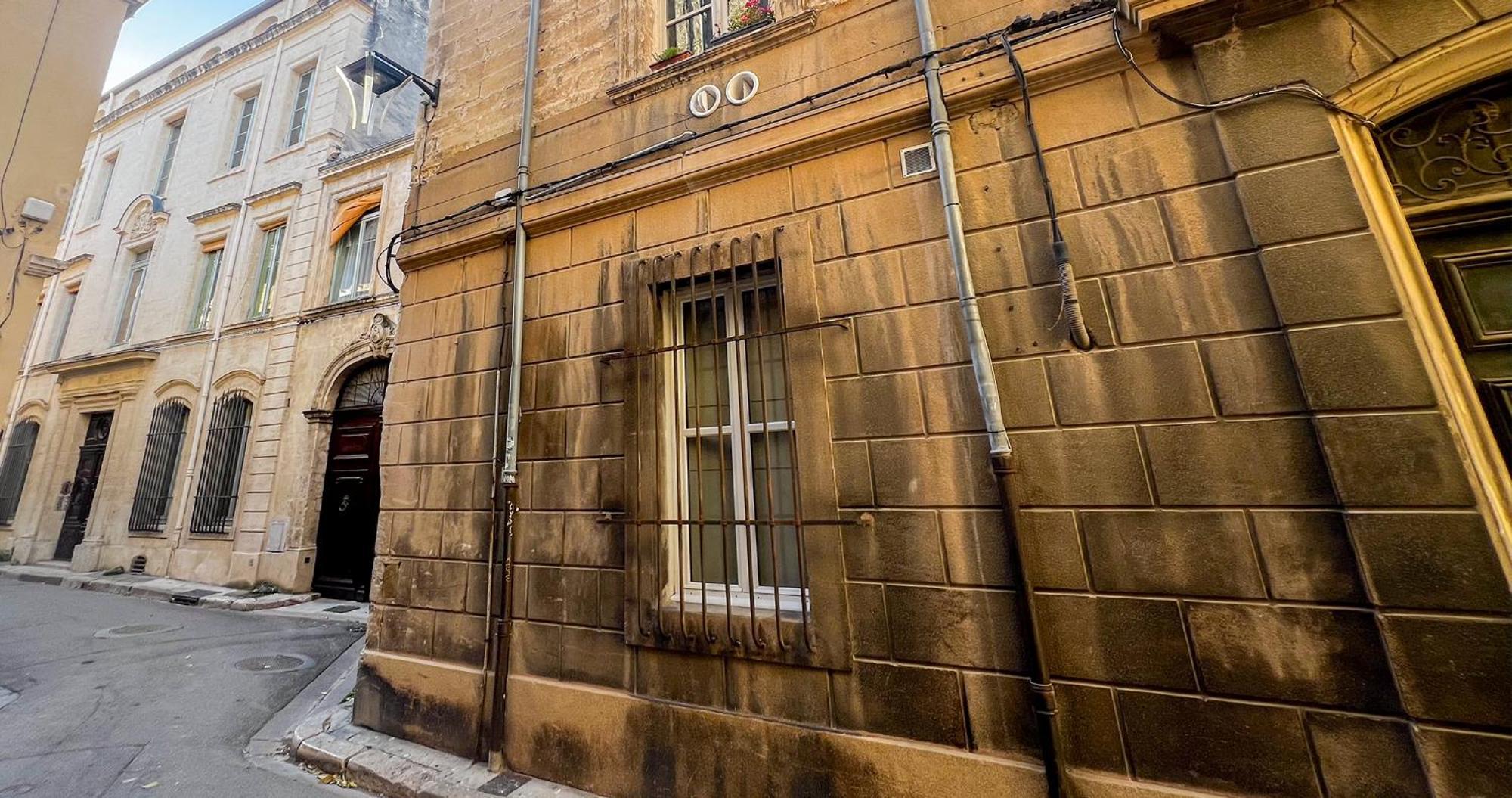 Апартаменты Ac - Private Exterior - Au Pied Du Palais Des Papes! Авиньон Экстерьер фото
